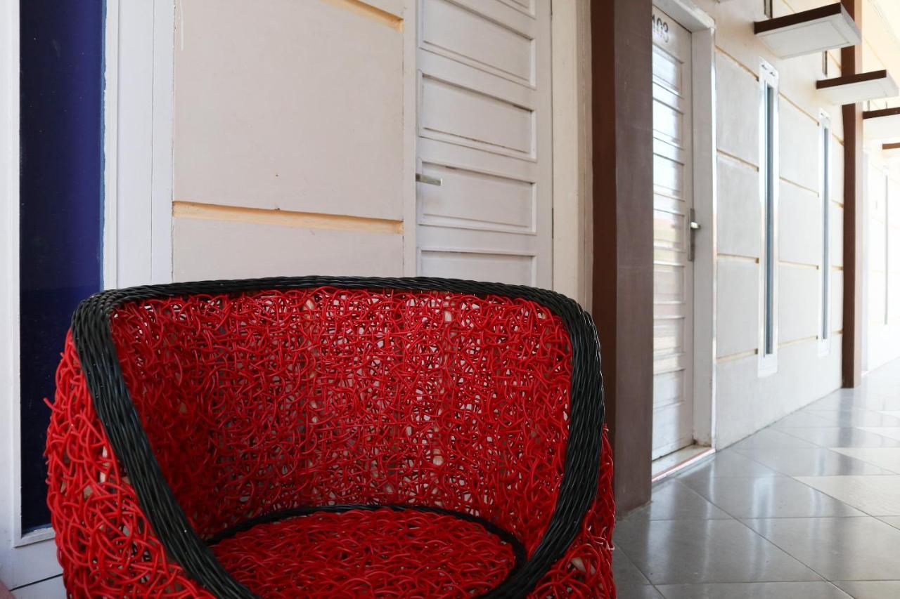 Oyo 2202 Delima Guest House Syariah Padang  Esterno foto